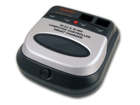 Tenergy Universal Smart Charger for Rechargeable D Batteries